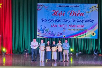 HỘI DIỄN VĂN NGHỆ QUẦN CHÚNG XÃ DRAY BHĂNG LẦN THỨ I